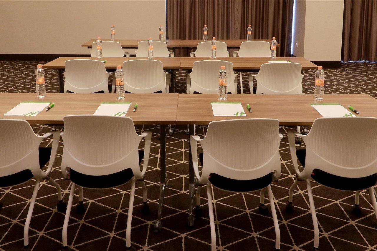 Holiday Inn & Suites - Monterrey Apodaca Zona Airport By Ihg Екстериор снимка