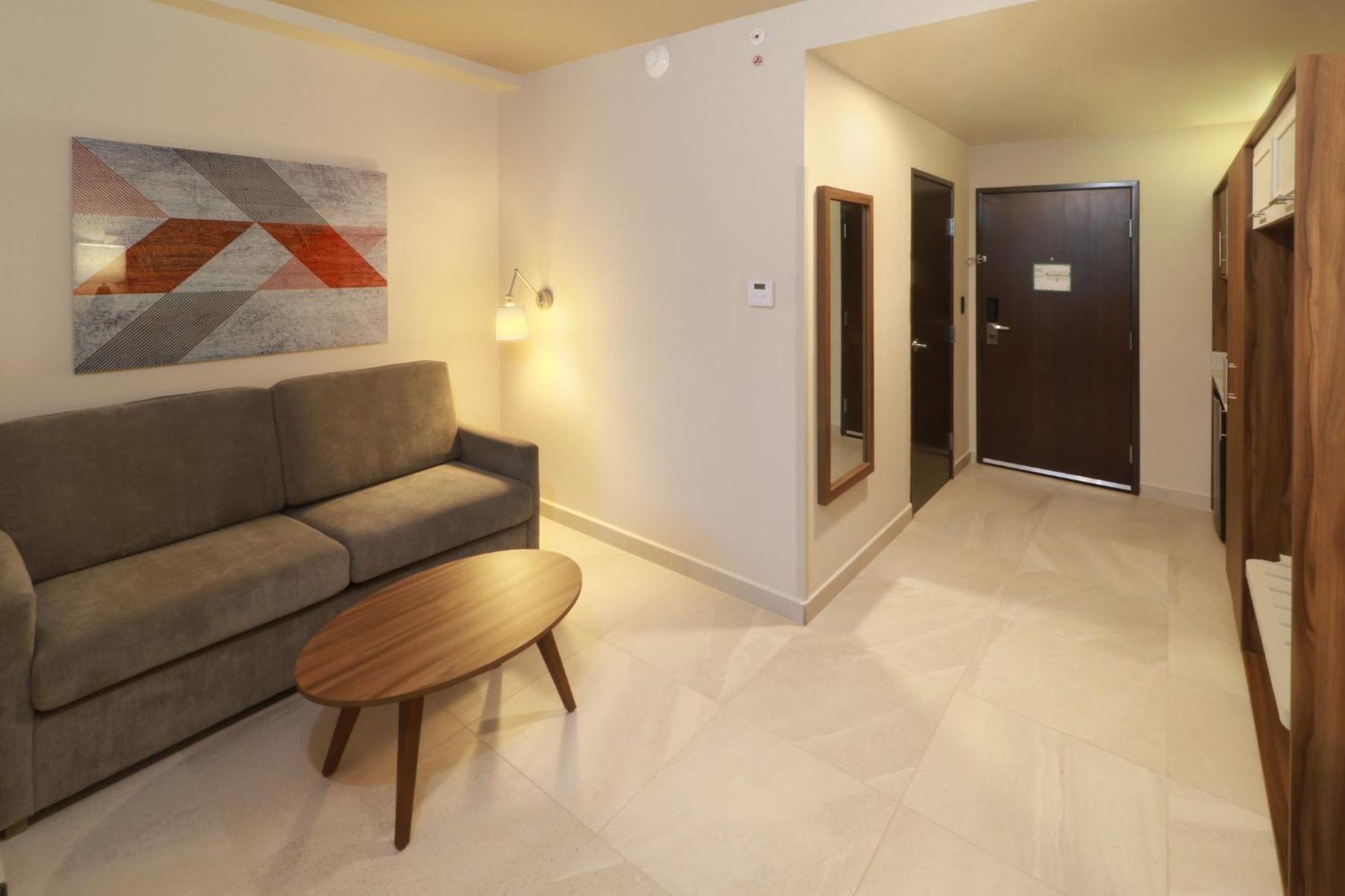 Holiday Inn & Suites - Monterrey Apodaca Zona Airport By Ihg Екстериор снимка