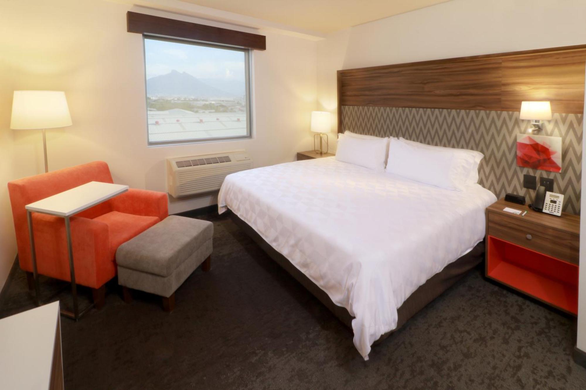 Holiday Inn & Suites - Monterrey Apodaca Zona Airport By Ihg Екстериор снимка